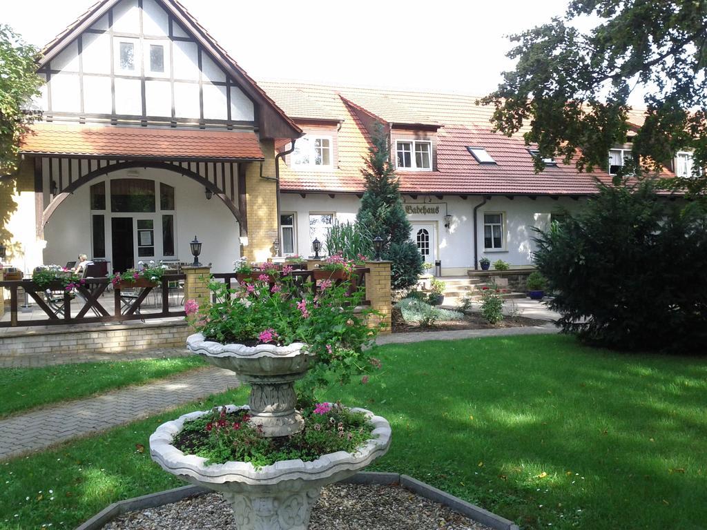 Hotel Altes Badehaus Bad Durrenberg Exterior photo